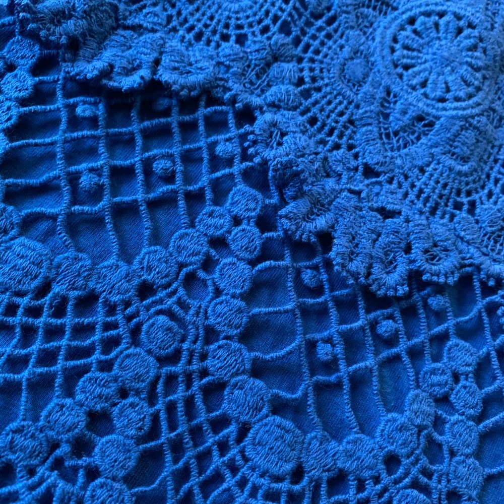 Apt. 9 Royal Blue Crochet Lace Tank Top - Picture 5 of 11